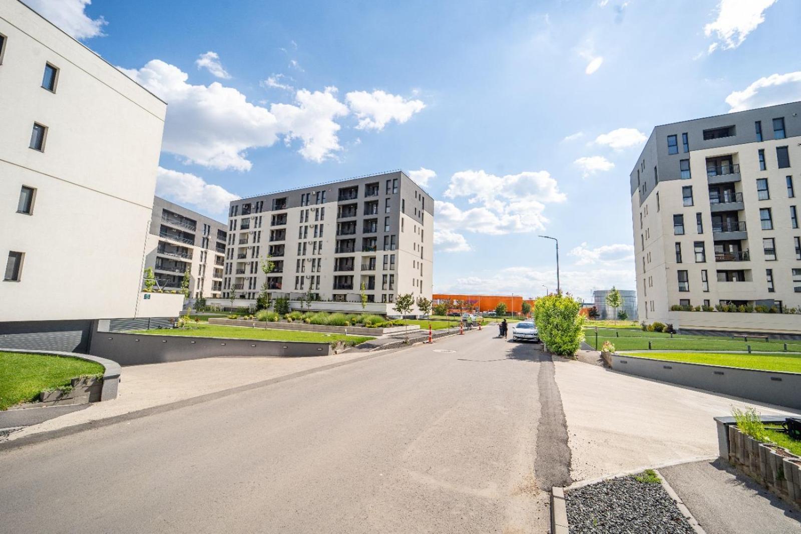 Modern With Free Private Parking In Appartement