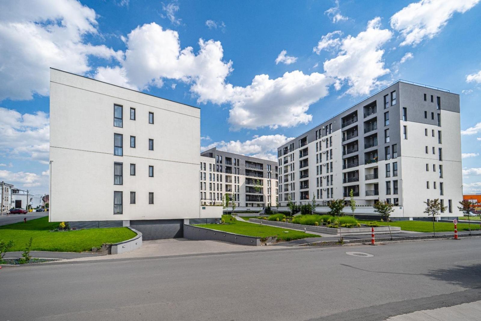 Modern With Free Private Parking In * Timişoara