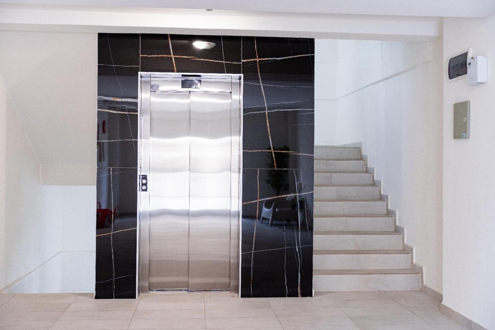 Modern With Free Private Parking In Appartement Timişoara