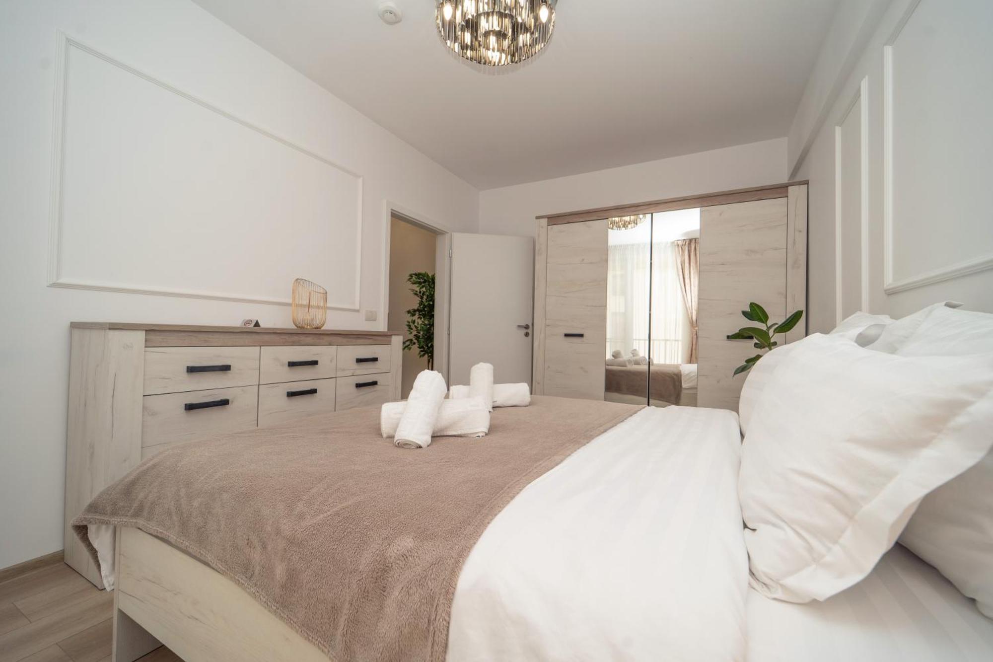 Modern With Free Private Parking In * Timişoara
