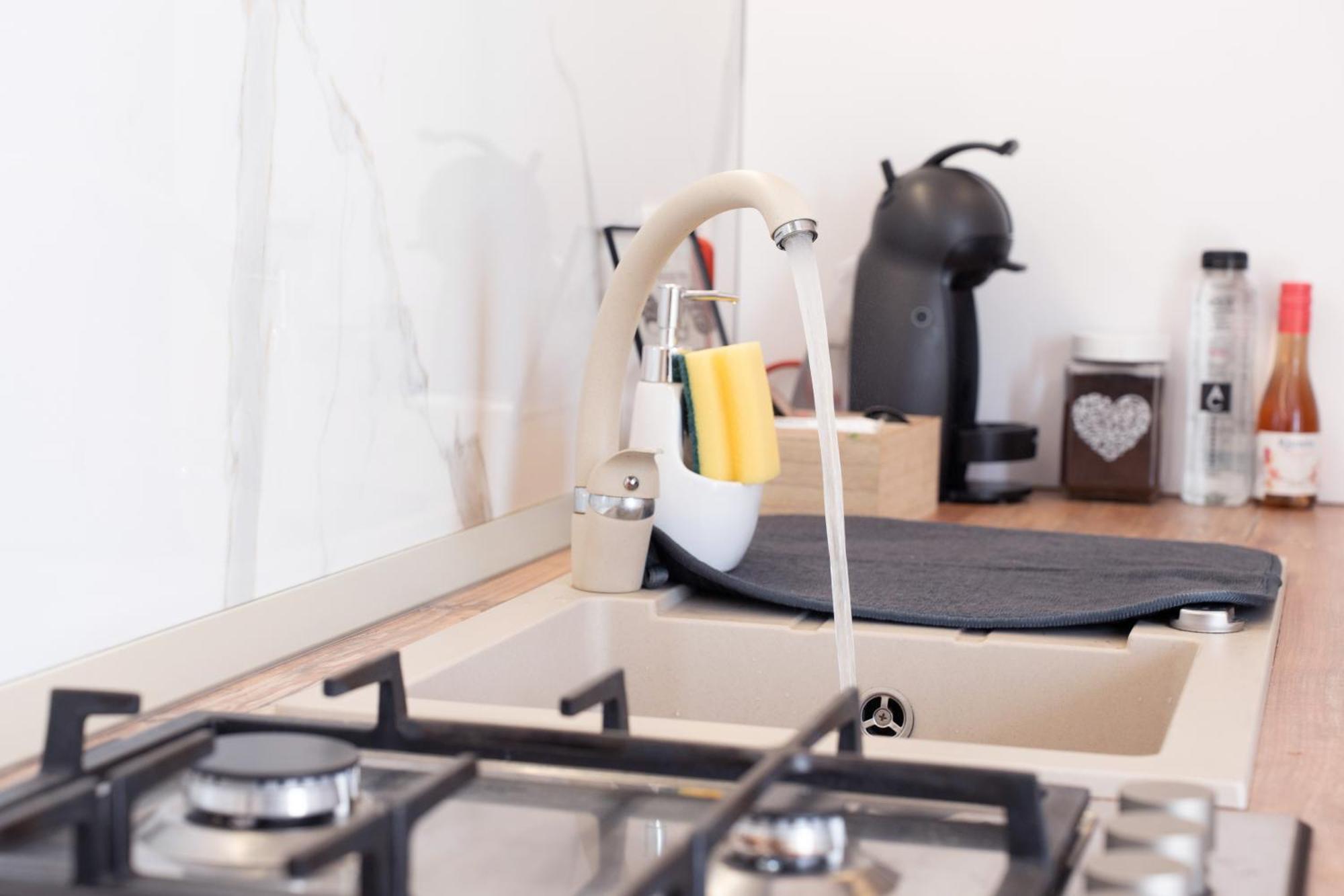 Modern With Free Private Parking In Appartement