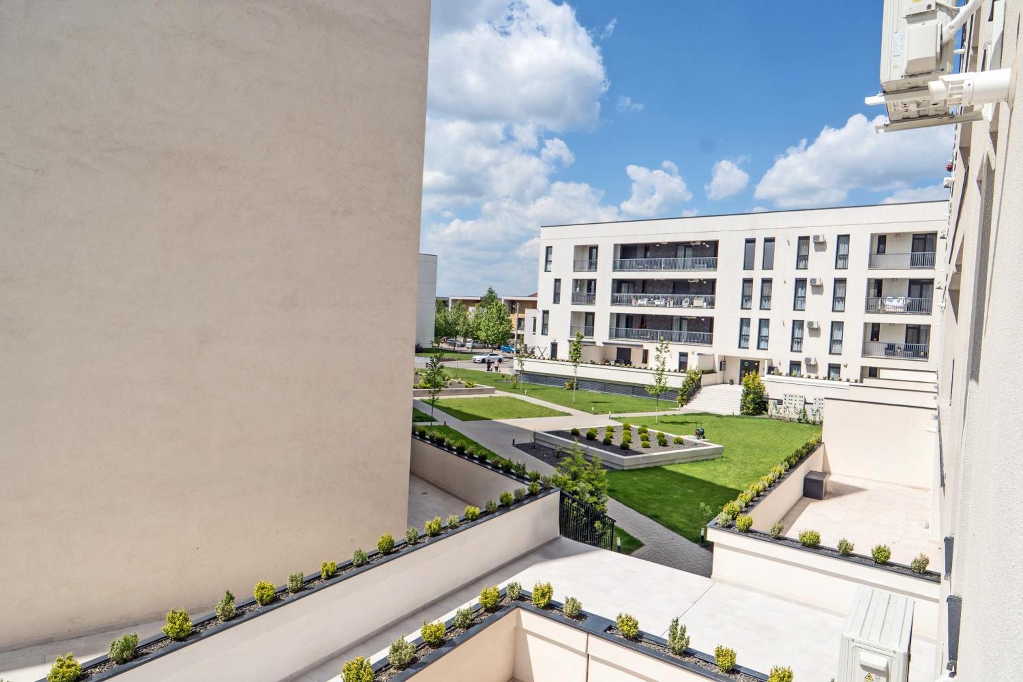 Modern With Free Private Parking In * Timişoara